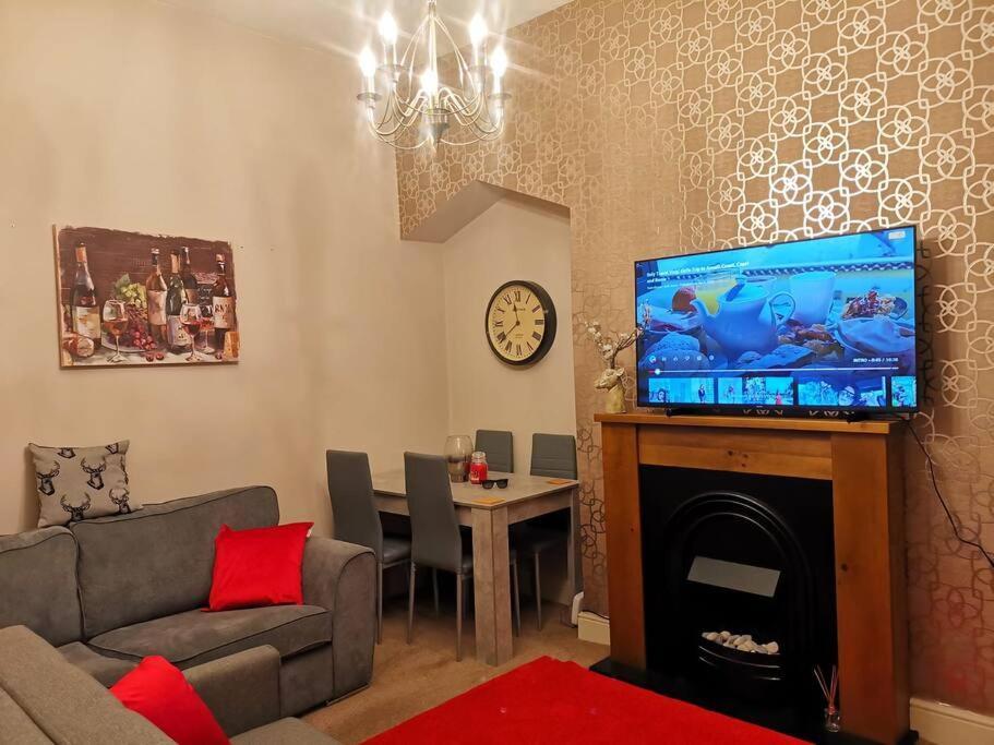 Sommerset Cottages - 2 Bedroom House Съндърланд Екстериор снимка