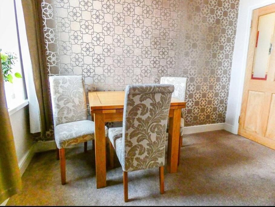 Sommerset Cottages - 2 Bedroom House Съндърланд Екстериор снимка